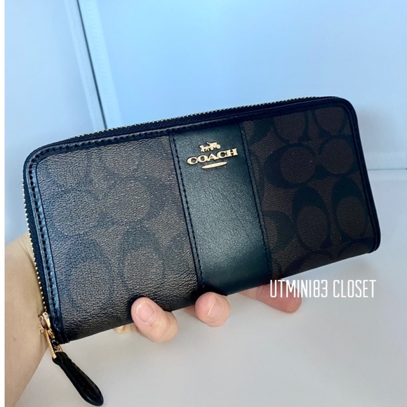 Coach Handbags - 💯🔲NEW🔲Coach long zip round wallet/full size/leather